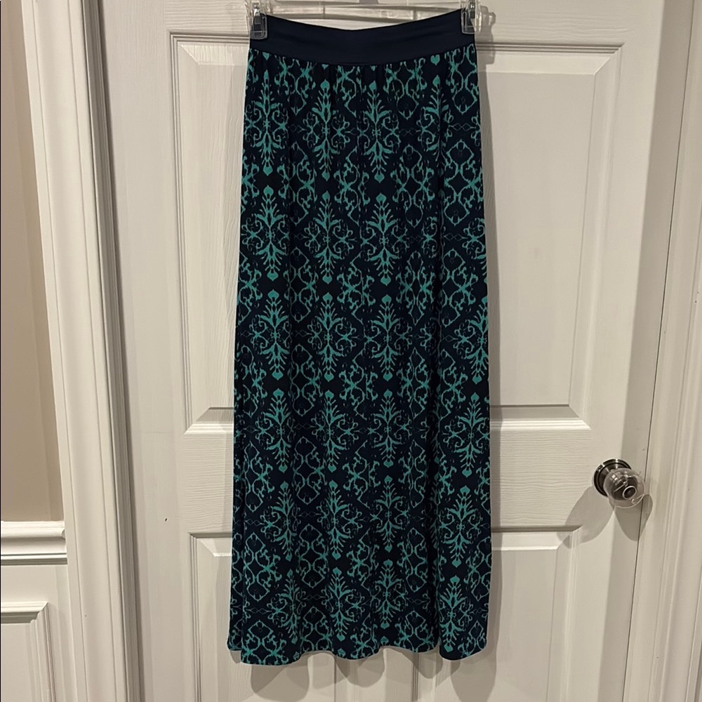 Like New! Joe B Blue and Green Maxi Skirt